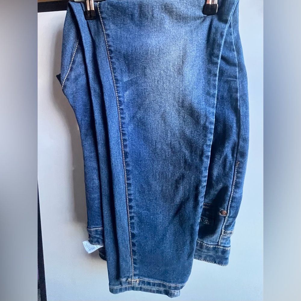 Skinny Low Rise Slim Leg Emma 24W